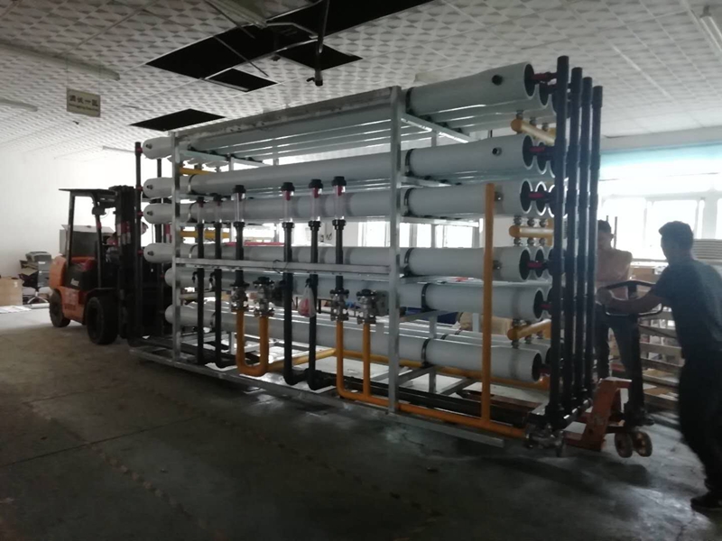 公司倉庫生產設備中